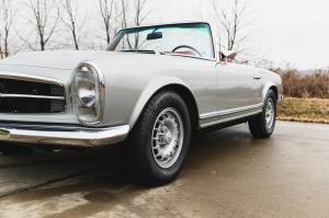 Mercedes-Benz 280 SL 1969 года  (EU)